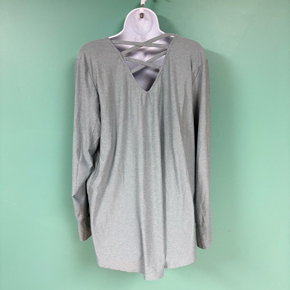 We Wander Light Turquoise Audrina Performance Criss Cross Back Workout Top 2X - Picture 6 of 8